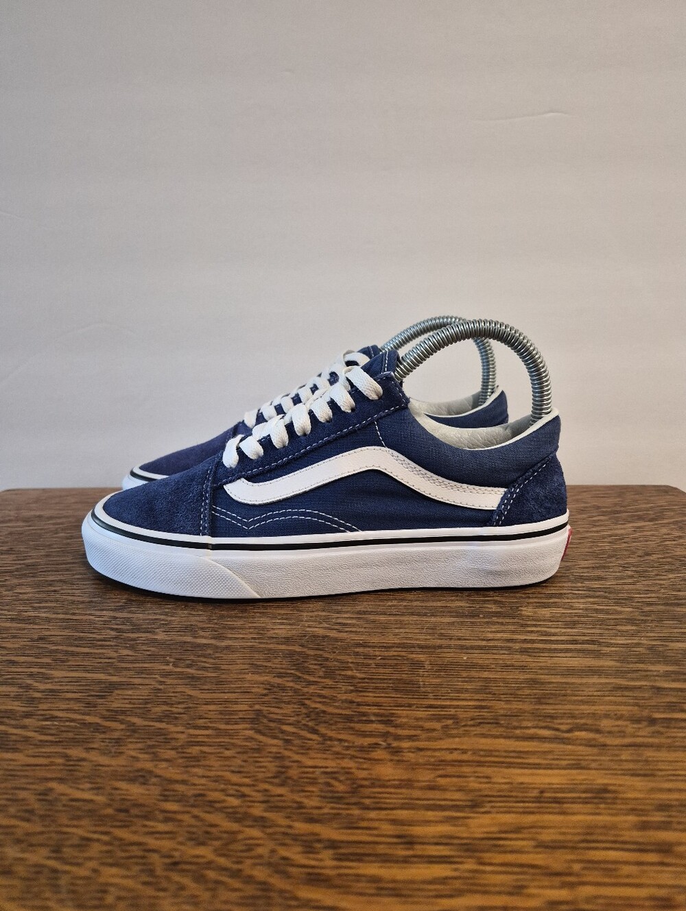Vans Old Skool Unisex Fashion Sneakers Women's Size US 6